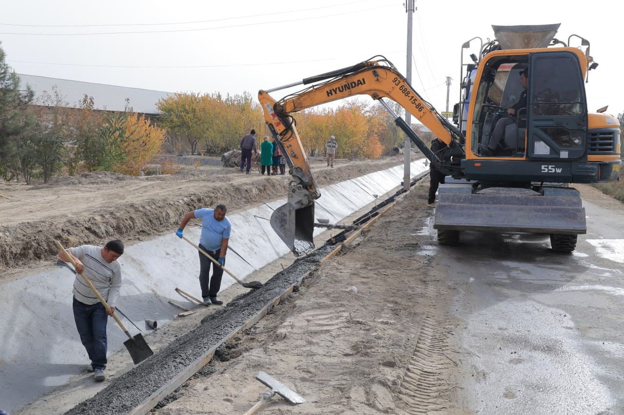 Kogon: Bahouddin Naqshband, Beklar va Kogon mahallalaridagi ariqlar oʻzani betonlashtirilmoqda
