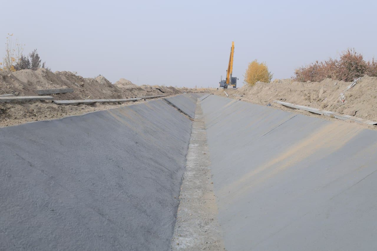 Kogon: Bahouddin Naqshband, Beklar va Kogon mahallalaridagi ariqlar oʻzani betonlashtirilmoqda