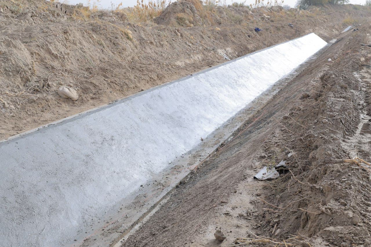 Kogon: Bahouddin Naqshband, Beklar va Kogon mahallalaridagi ariqlar oʻzani betonlashtirilmoqda