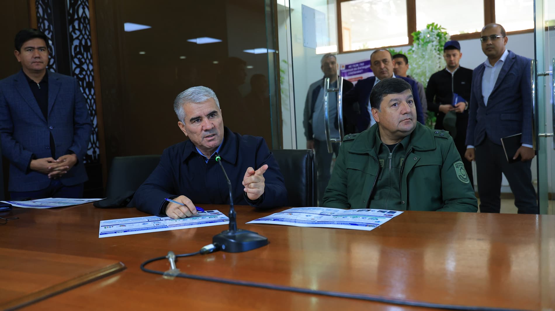 Botir Zaripov kuz-qish mavsumini betalofat o‘tkazish bo‘yicha viloyat Shtabida bo‘lib, joriy qilingan yangi platforma imkoniyatlari bilan tanishdi