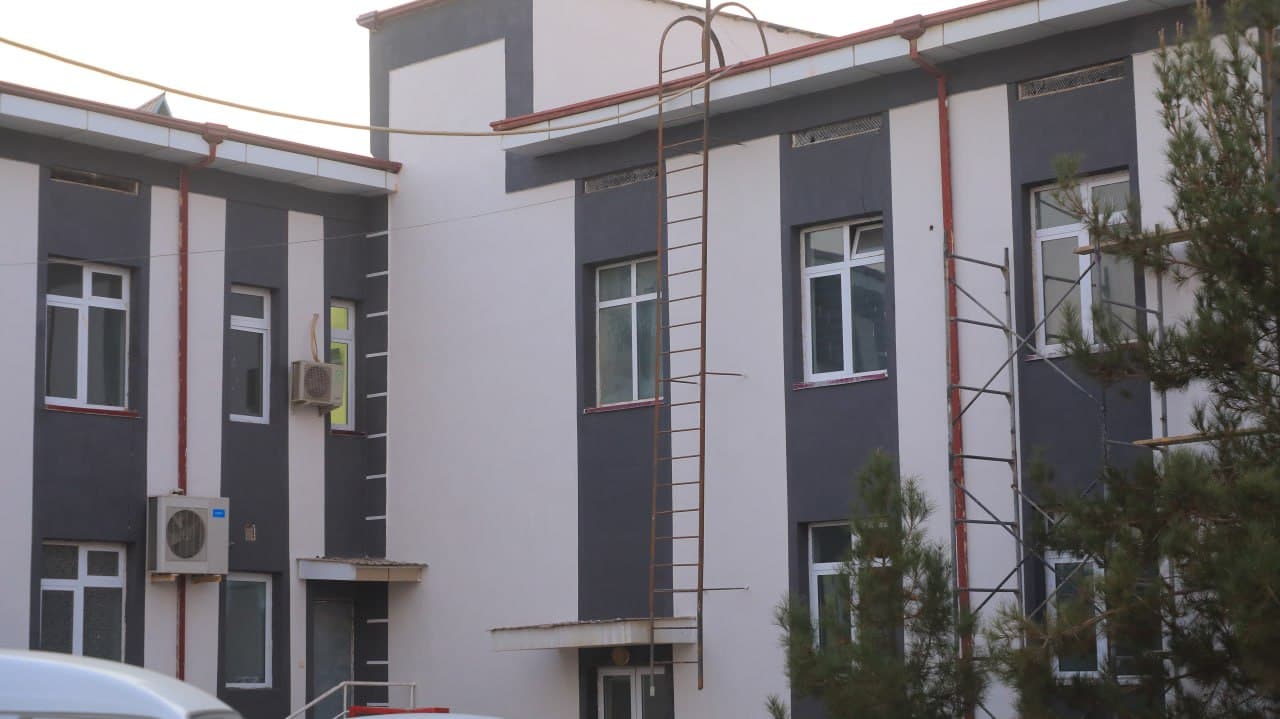 Olot: "Tashabbusli budjet" tufayli tibbiyot birlashmasi binosi yangicha qiyofa kasb etmoqda