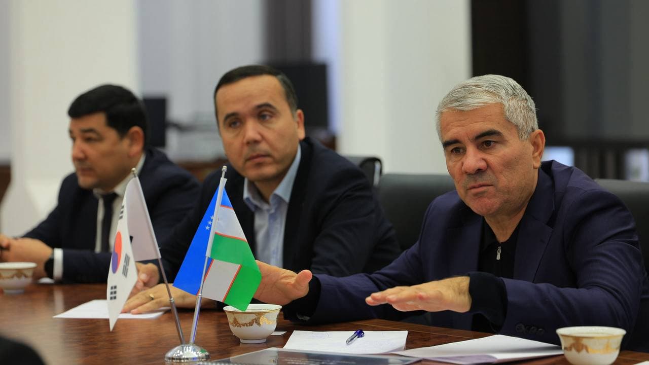 Buxorodagi maktablarda Janubiy Koreya bilan hamkorlikda sunʼiy intelekt va axborot-kommunikatsiya texnologiyalariga asoslangan yangi oʻquv modeli joriy etiladi