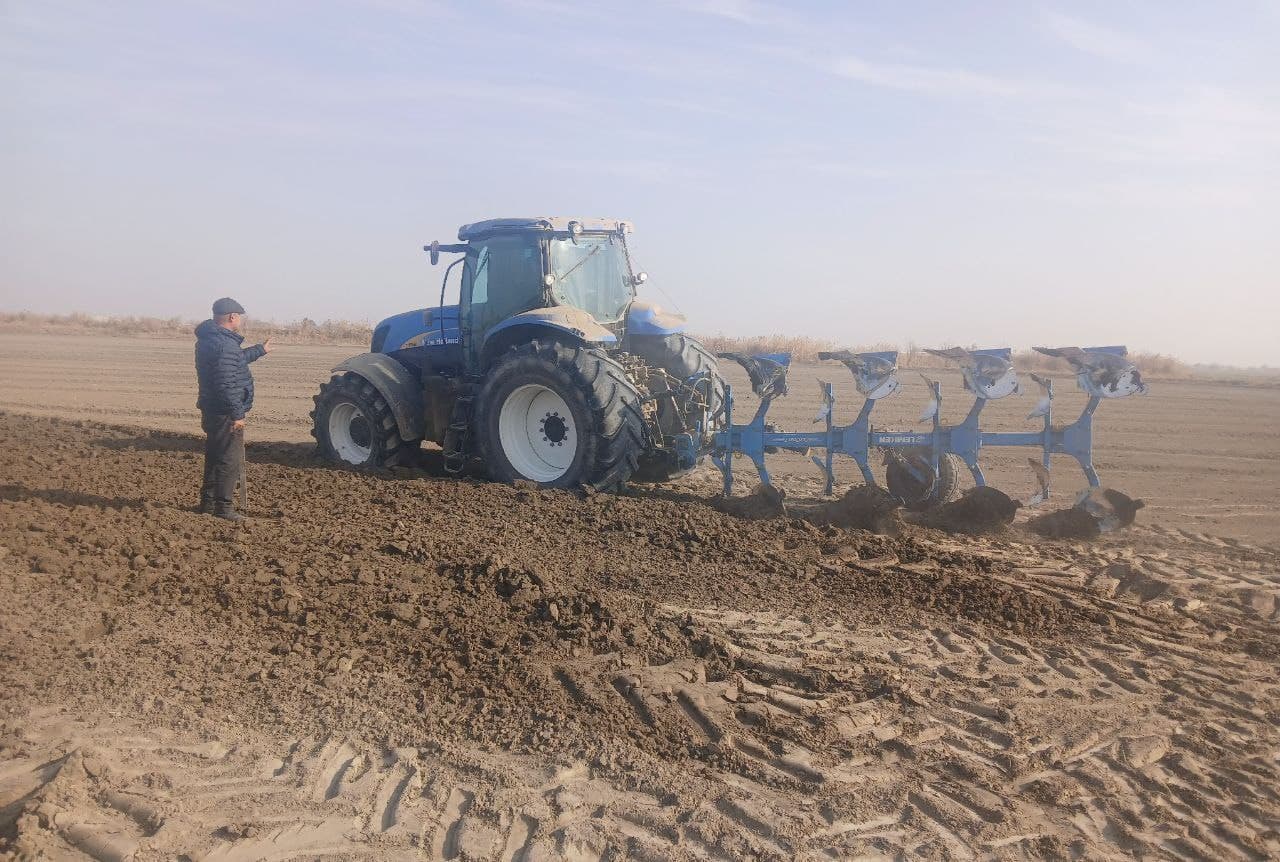 Когон: келгуси йил ҳосили учун 9 минг гектар ер майдони чуқур шудгор қилинмоқда