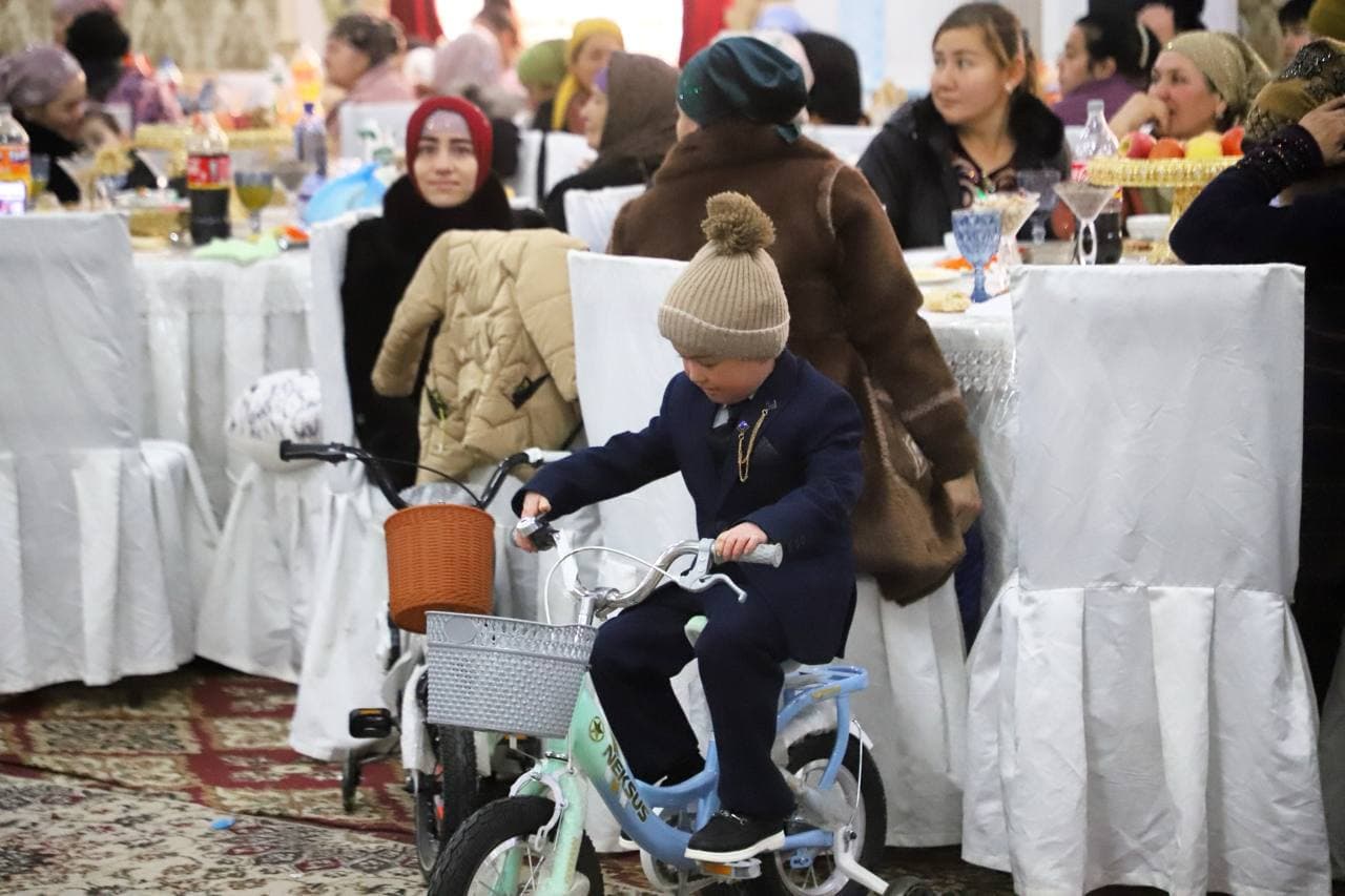 Buxoro tumanida 22 nafar bolajonning sunnat toʻyi nishonlandi
