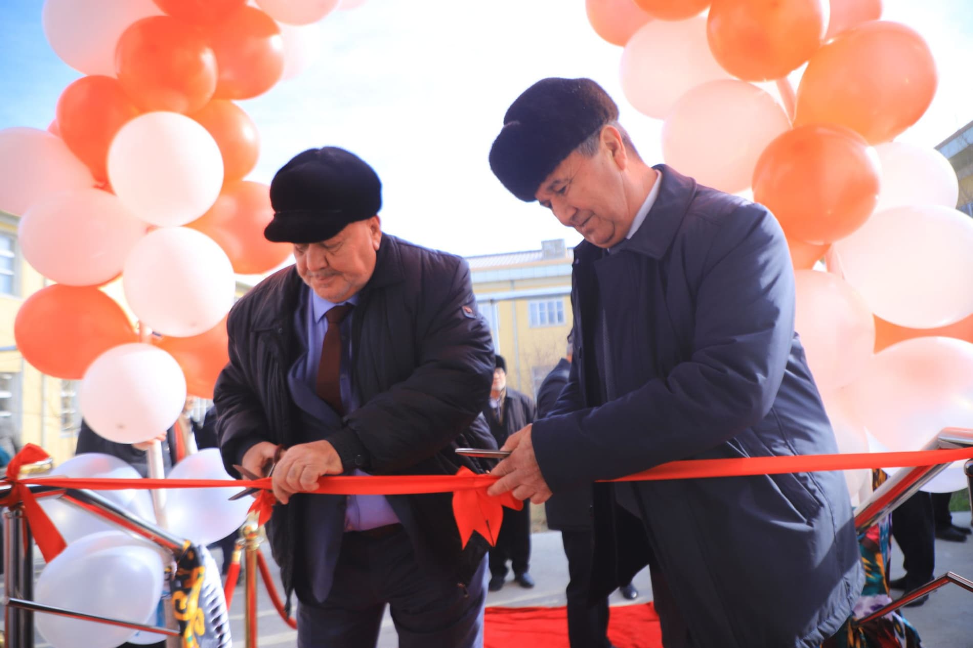 Vobkent: musiqa va sanʼat maktabining 50 yillik yubileyi yangi binoda tantana qilindi