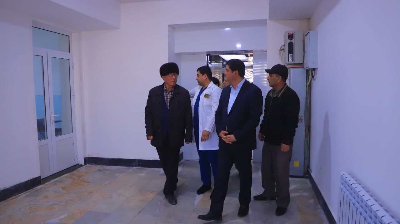 Қоракўл: Янги йилда туманлараро перенатал маркази биноси фойдаланишга топширилди