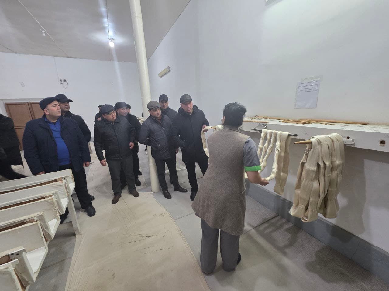 Ромитан: “Romstar”, “Muhammadzohid Azim Buxoro” каби корхоналарда бизнес лойиҳалари кўздан кечирилди