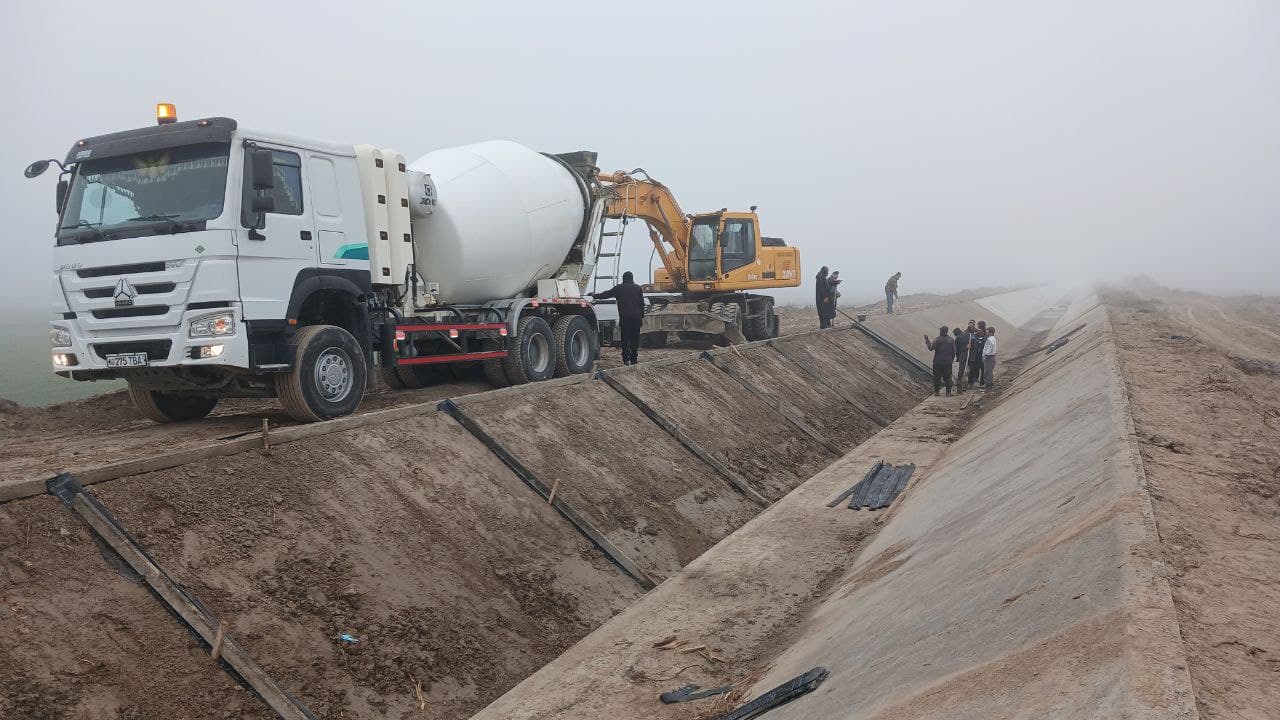 Romitan: “Xoʻjaubon” va “Hazorbogʻ” kanallari oʻzanining 17 km qismi rekonstruksiya qilinmoqda