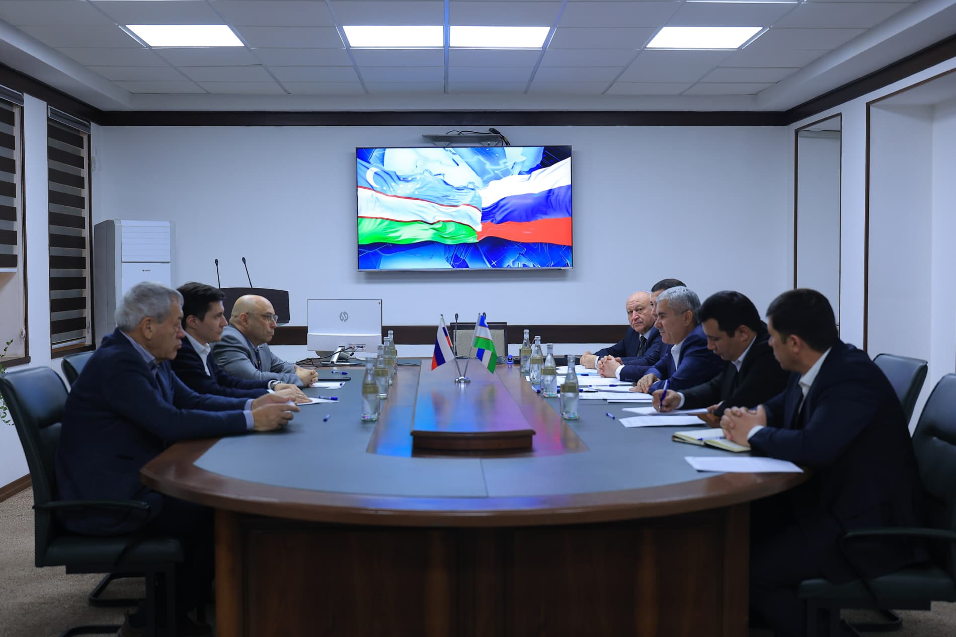 Omsk innovatsion texnologiyalar zavodi (OmZIT) Buxoroda issiqlik taʼminoti sohasida mutaxassislar tayyorlaydi