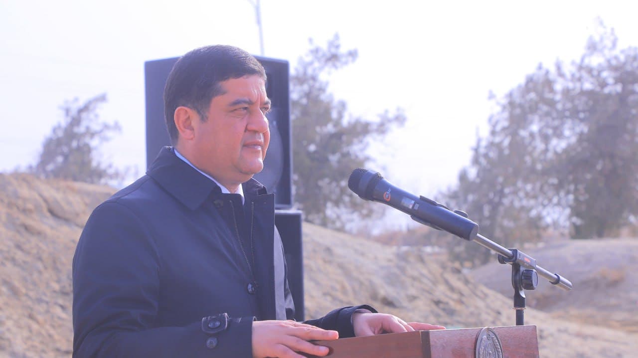 Qorakoʻl: yosh sportsevarlar uchun mini futbol maydoni foydalanishga topshirildi