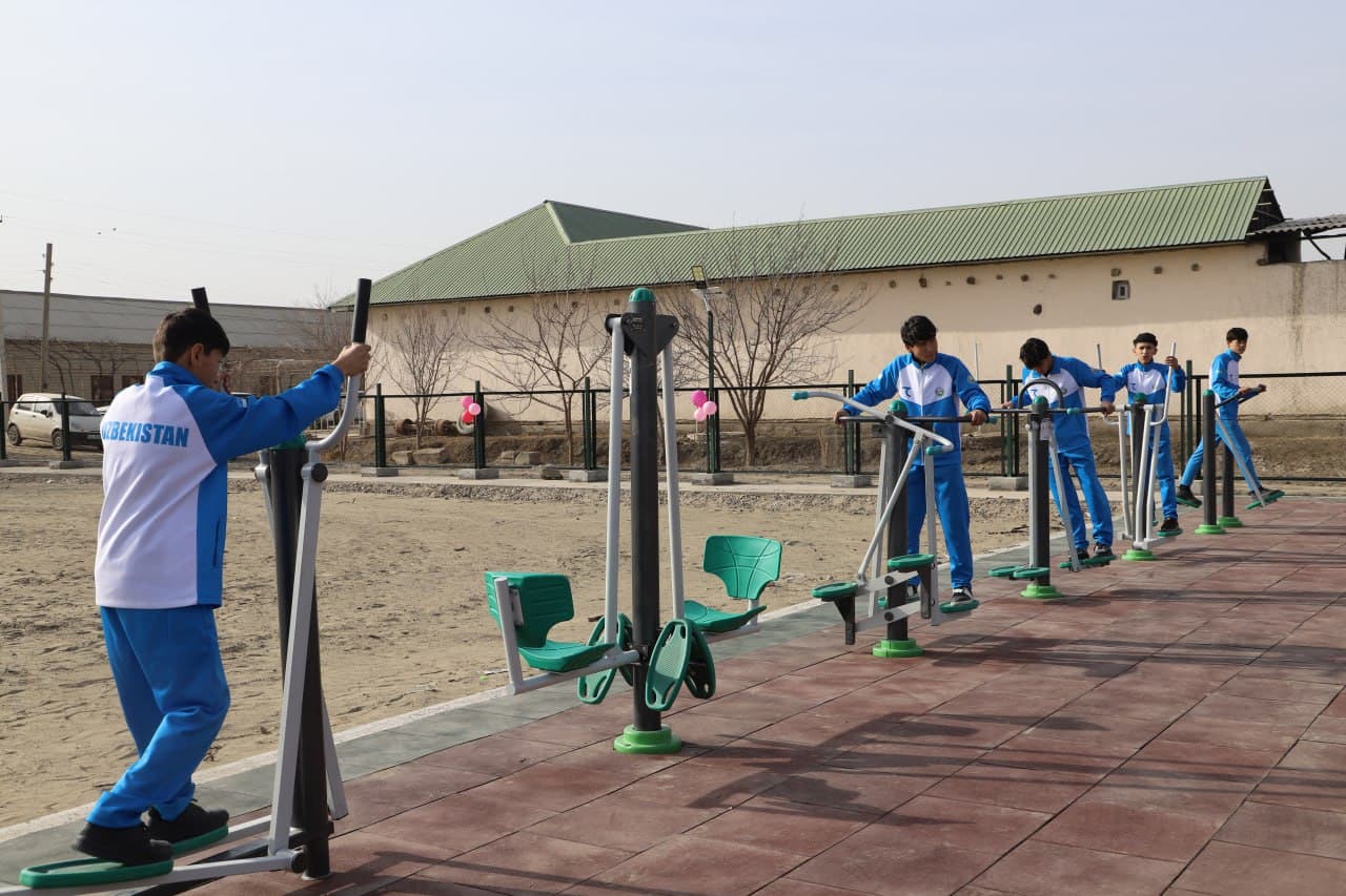 Jondor: “Chiqirobod”da yosh sportsevarlar uchun yangi sport maydoni qurib berildi