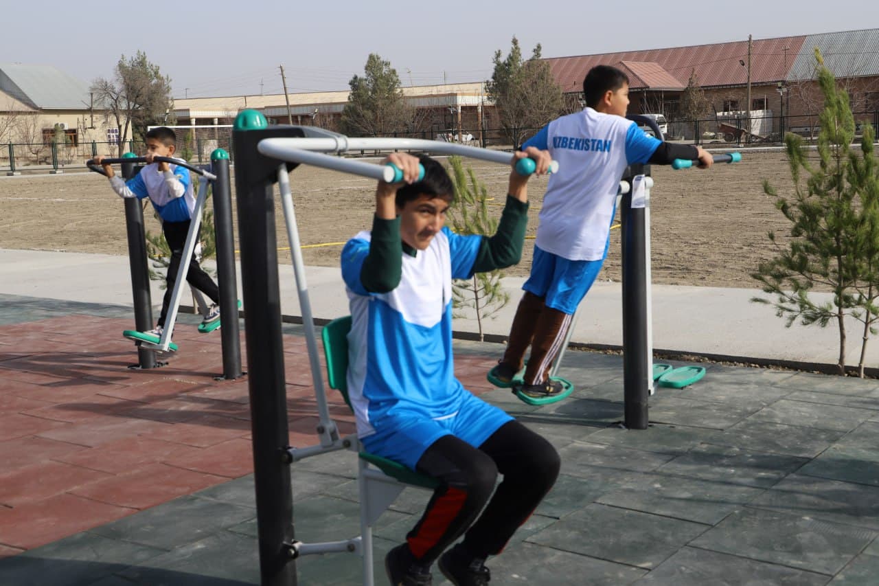 Jondor: “Chiqirobod”da yosh sportsevarlar uchun yangi sport maydoni qurib berildi