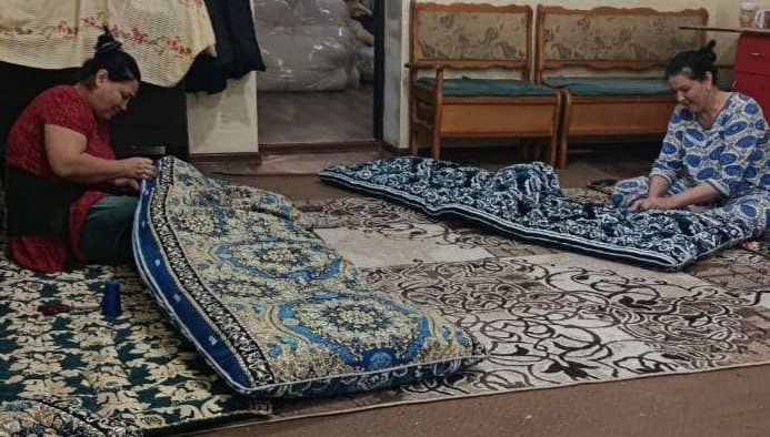 Buxoro shahri: “Foshun” mahallasidagi tikuv sexi bir necha ayol bandligini taʼminlanmoqda