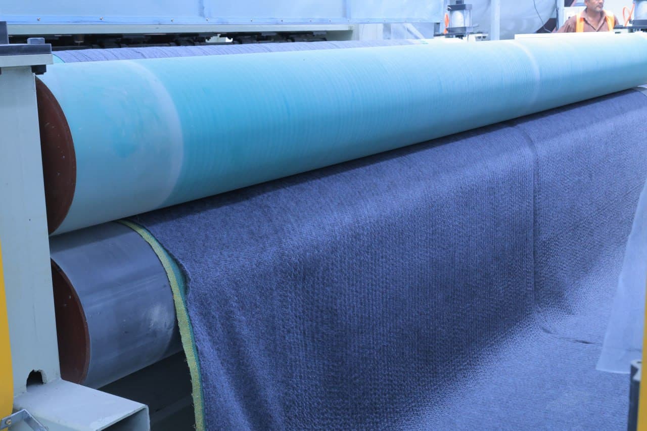 Kogon tumani: xitoylik mutaxassislar koʻmagida “AQUATON” yorligʻi ostida gidroizolyatsiya polietileni tayyorlanmoqda