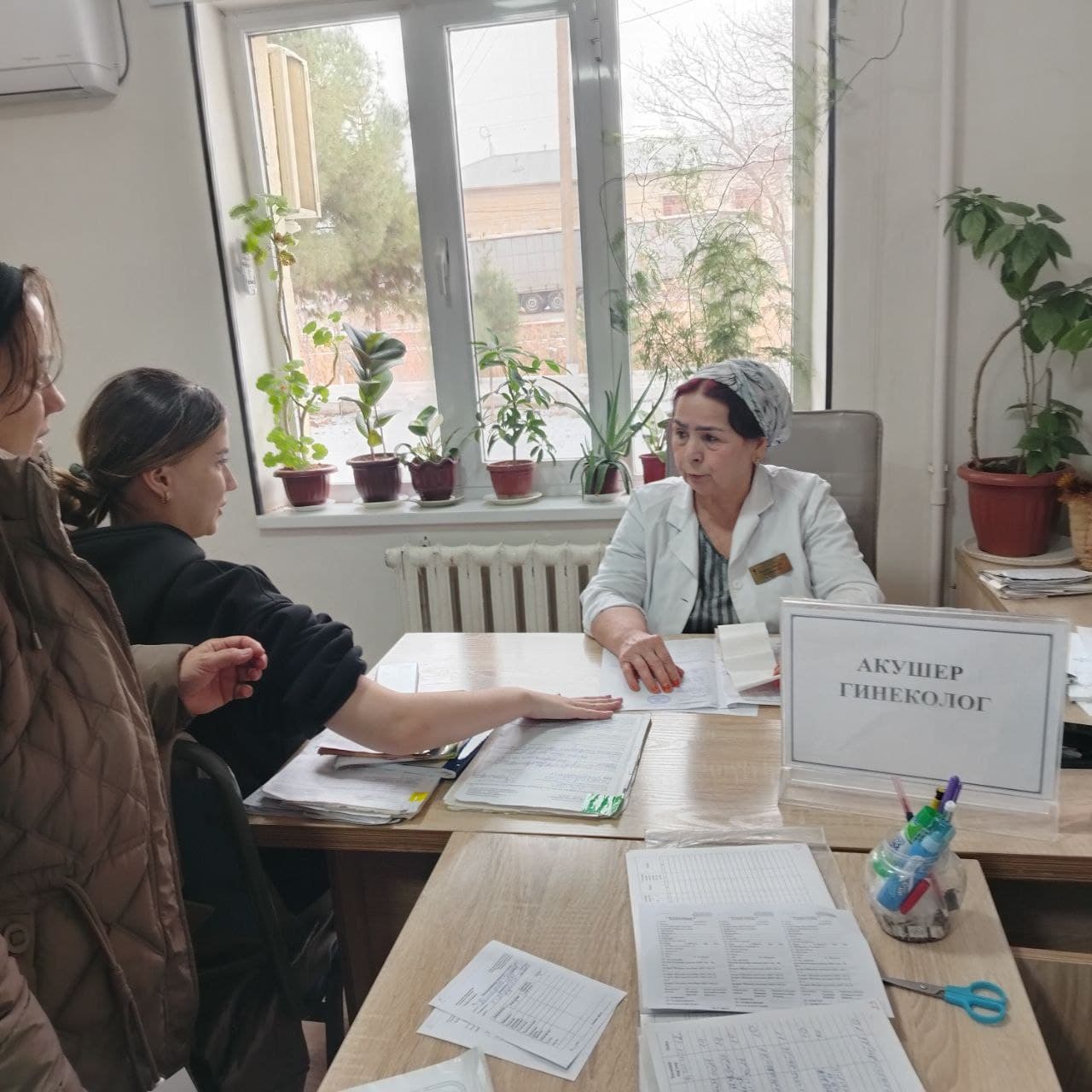 Buxoro shahrida perinatal yoshdagi ayollar tibbiy koʻrikka jalb qilindi