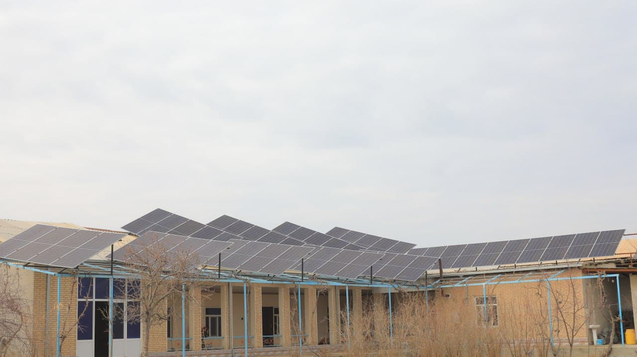 Olot: soyinqorovullik Bobonazar Qulliyev ham xonadoniga quyosh panellarini oʻrnatdi