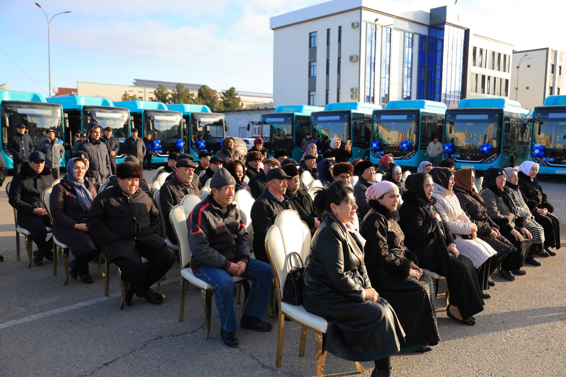 Бухорога яна 25 дона замонавий автобус олиб келинди