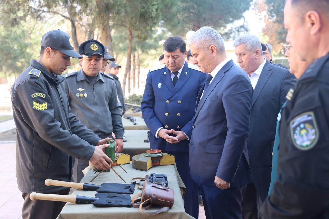 Botir Zaripov harbiy ta'lim fakulteti yoshlari bilan uchrashdi