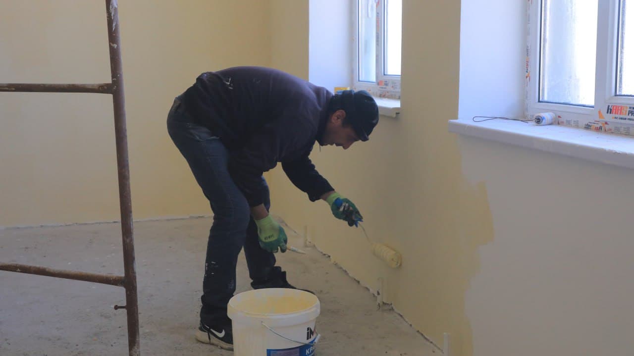 Olot: “Muxtor” mahallasida zamonaviy kutubxona qad rostlamoqda