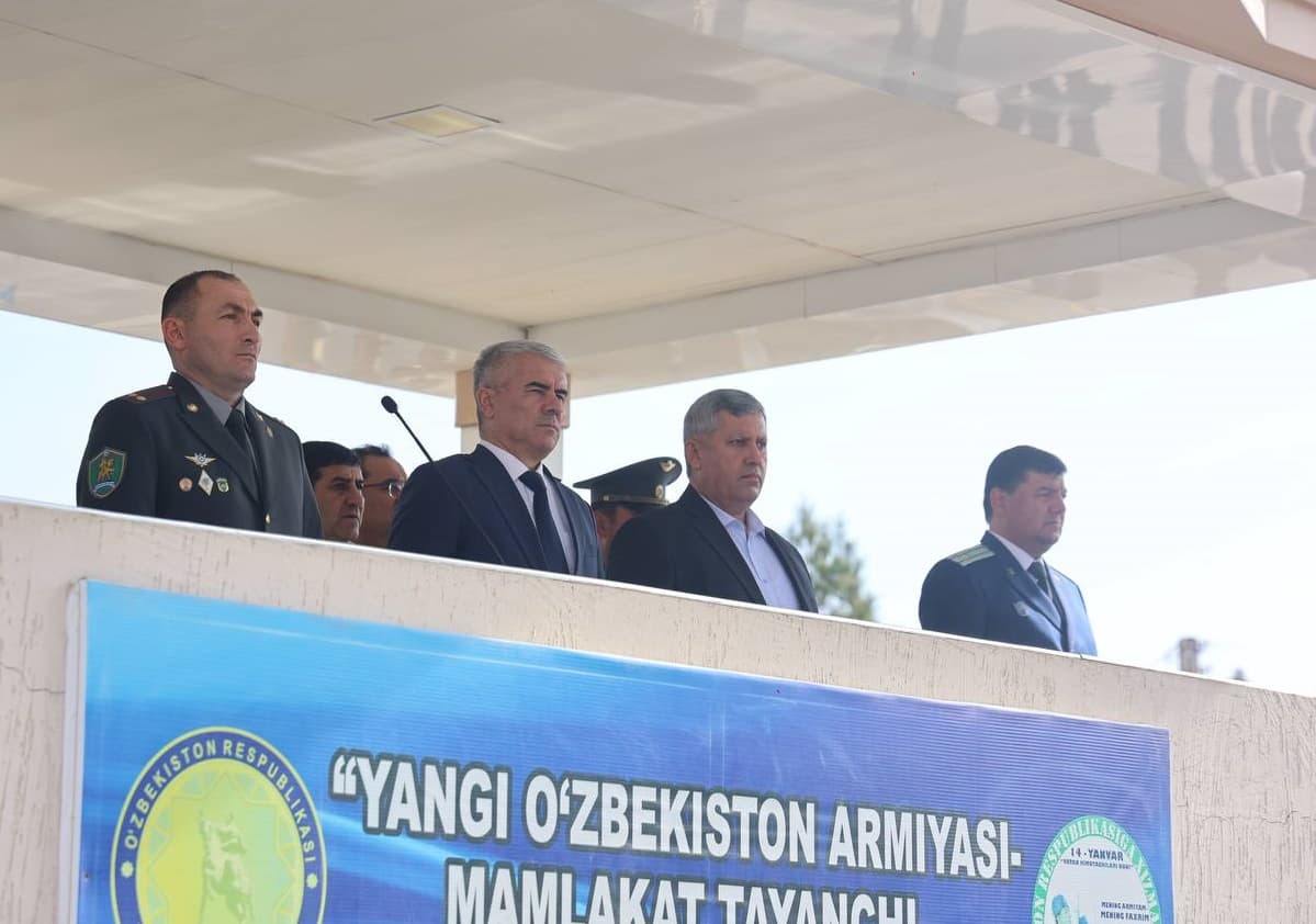 Botir Zaripov harbiy ta'lim fakulteti yoshlari bilan uchrashdi