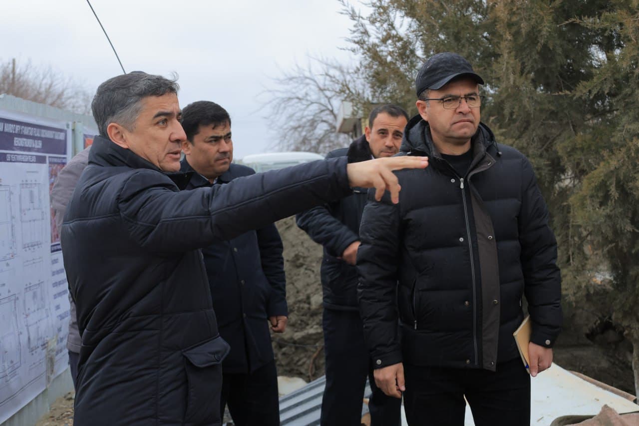 Kogon tumani: 17-umumtaʼlim maktabining “Oqchamamat” filiali rekonstruksiya qilinmoqda