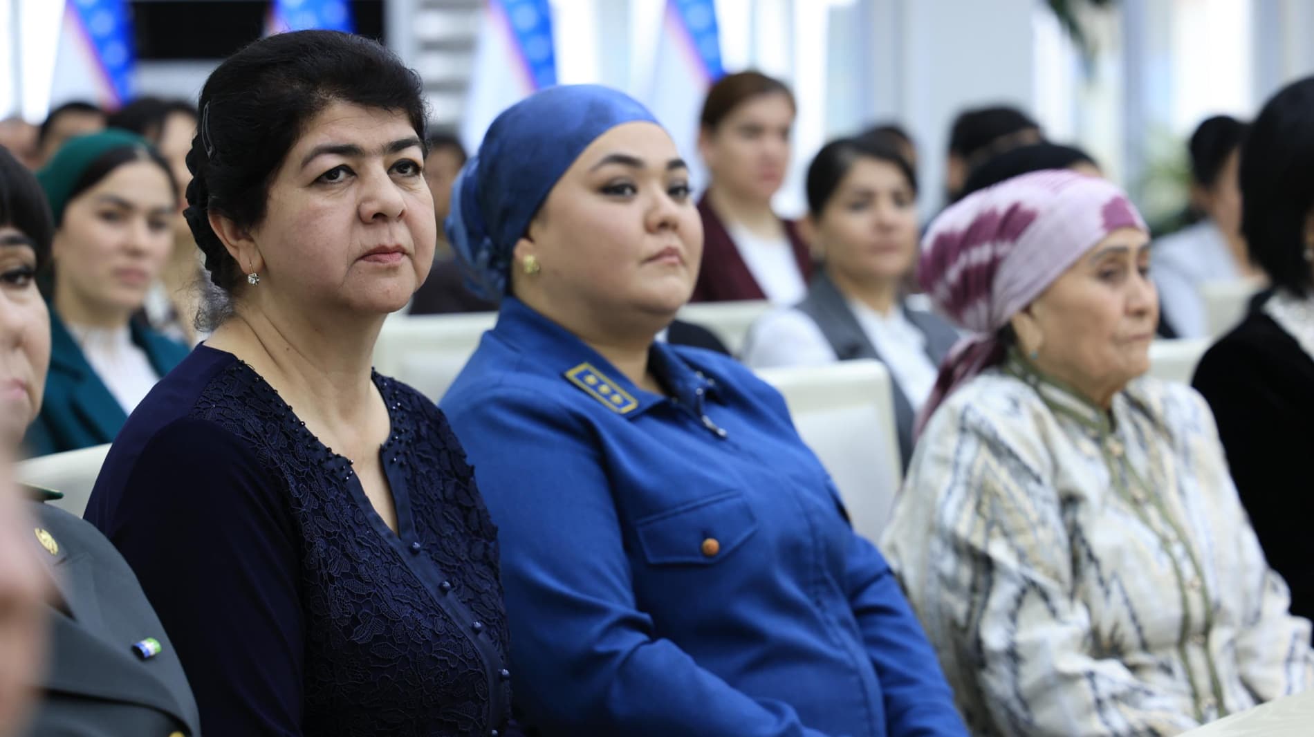 Бухоролик хотин-қизларга давлат мукофотлари ва кўкрак нишонлари топширилди