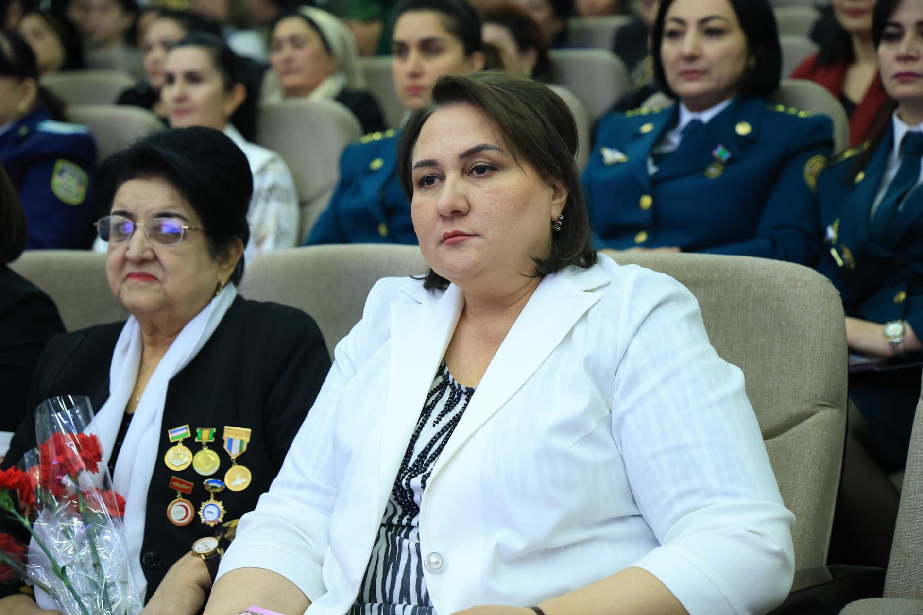 Халқаро хотин-қизлар куни байрами муносабати билан тантанали байрам тадбири ўтказилди