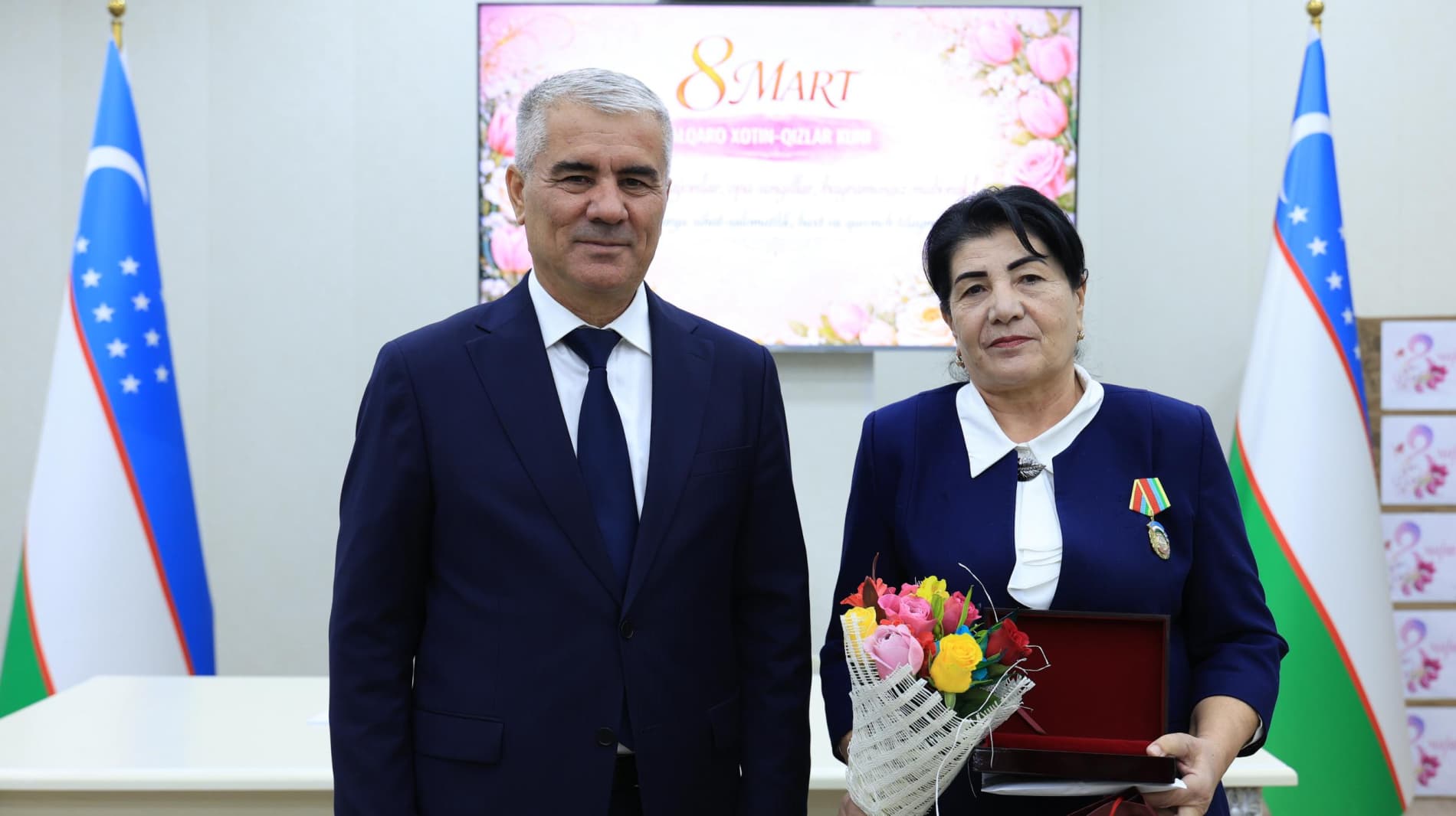 Бухоролик хотин-қизларга давлат мукофотлари ва кўкрак нишонлари топширилди