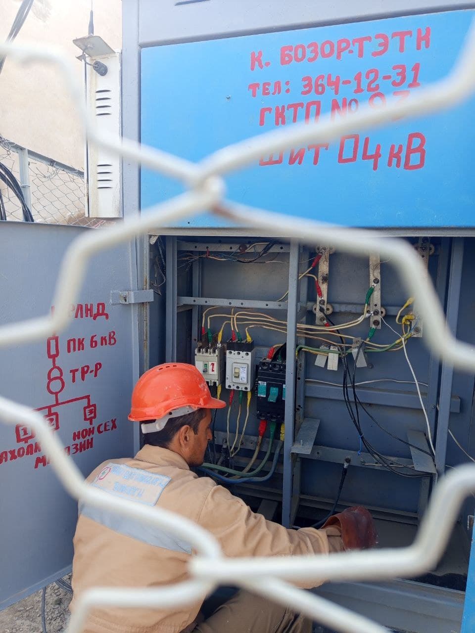 Qorovulbozor: bolalar maydonchalari qurilib, elektr transformatorlari taʼmirlanmoqda