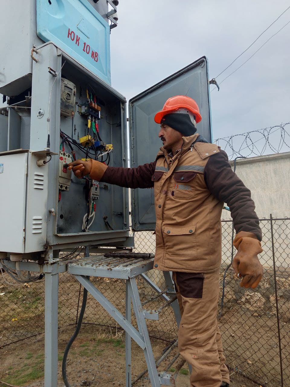 Qorovulbozor: bolalar maydonchalari qurilib, elektr transformatorlari taʼmirlanmoqda