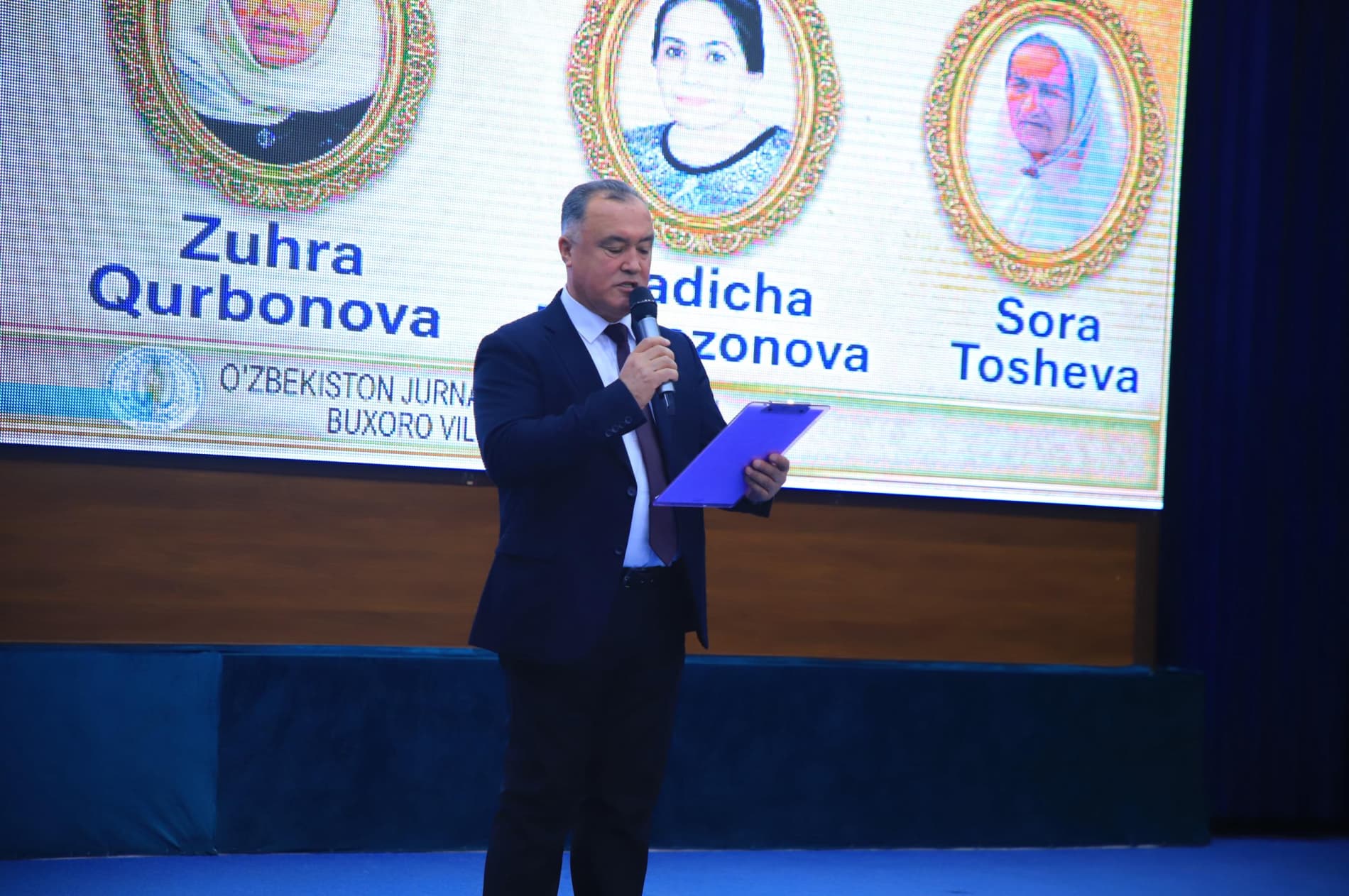 “Эҳтиром ва эътироф 70+”: бухоролик бир гуруҳ устоз журналистлар шарафланди