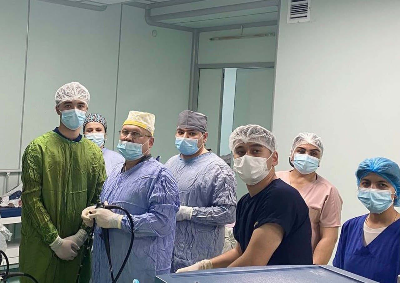 Buxoroda qiziloʻngach oʻsmasi disseksiyaga doir murakkab endoskopik amaliyot muvaffaqiyatli bajarildi