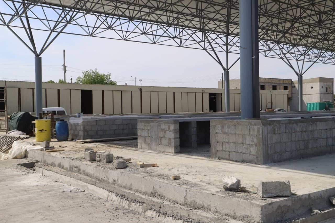 Шофиркон деҳқон ва буюм бозори янги қиёфага кирмоқда