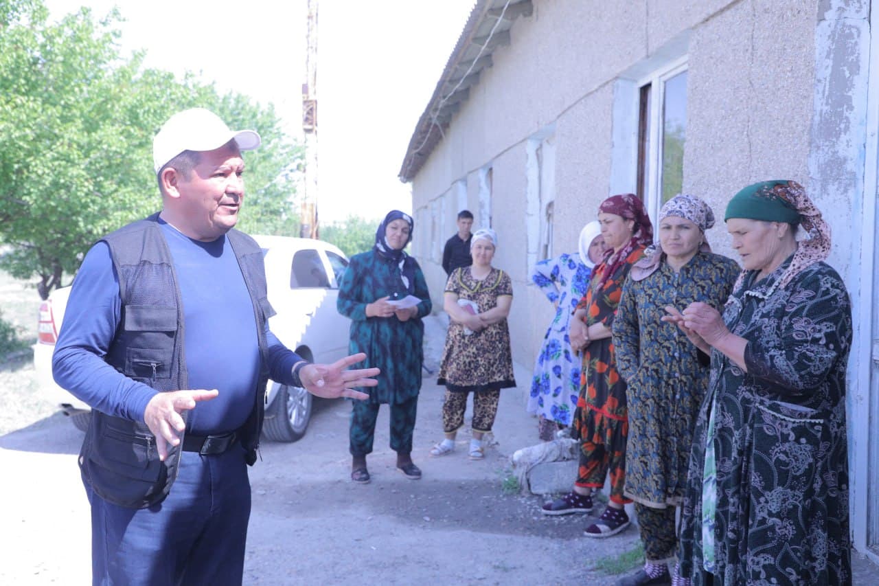 Пешку: ҳудуддаги 7 та инкубаторияда 3314 қути ипак қурти жонлантирилиб, манзили тарқатилди