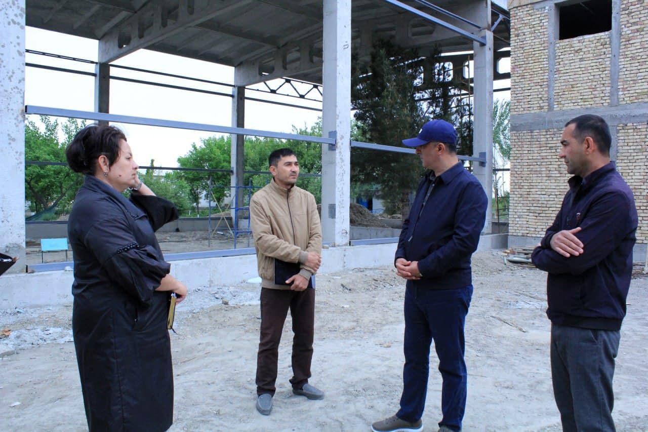 Ғиждувон: “Тахтахон”да 590 ўринли умумтаълим мактаби қайта қурилмоқда