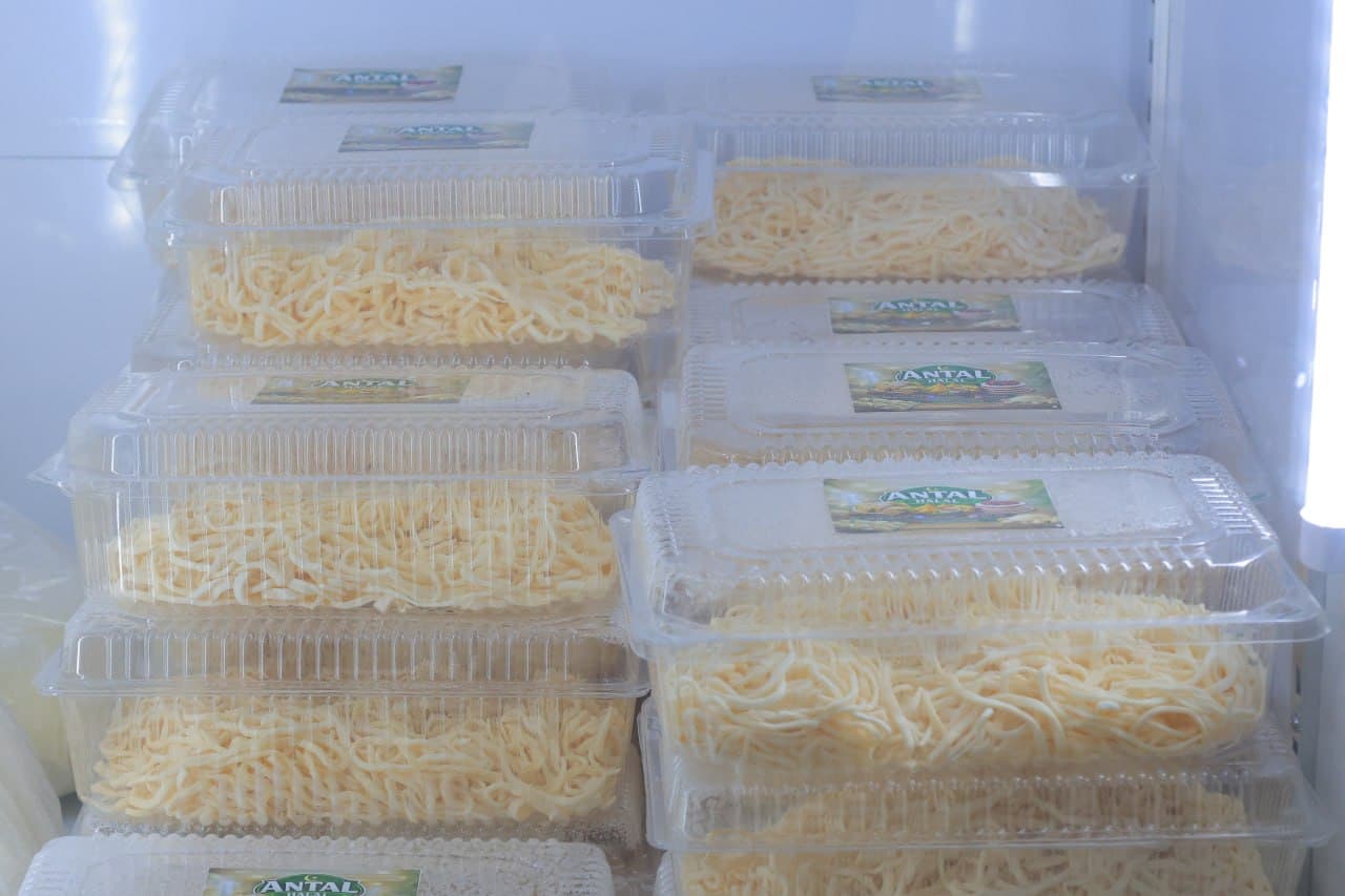 Kogon: “O‘zbekiston” mahallasida Shahlo Atoeva o‘z sexini ishga tushirdi