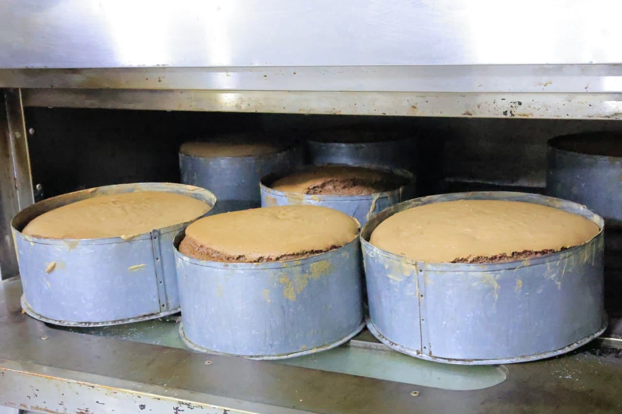 Kogon: “O‘zbekiston” mahallasida Shahlo Atoeva o‘z sexini ishga tushirdi