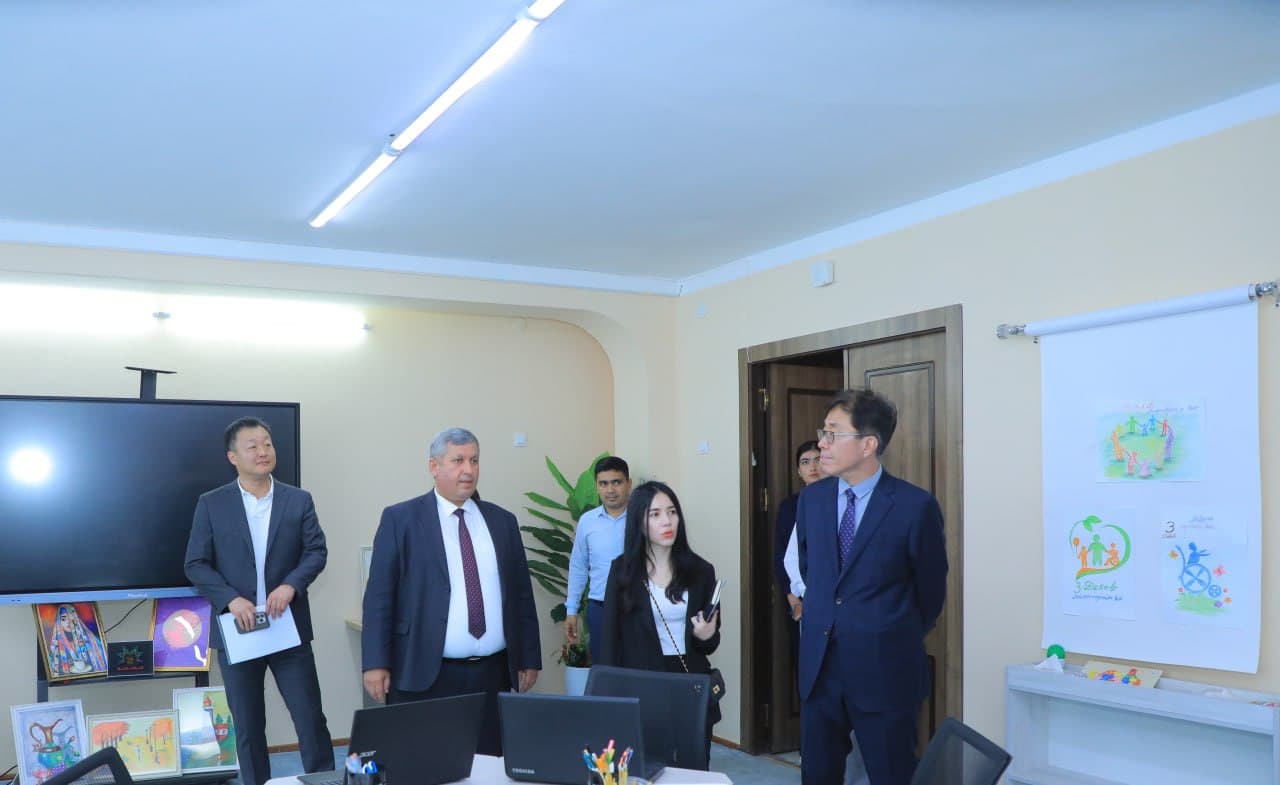 Elchi boshchiligidagi Koreya delegatsiyasi Buxoro davlat pedagogika institutida bo‘ldi