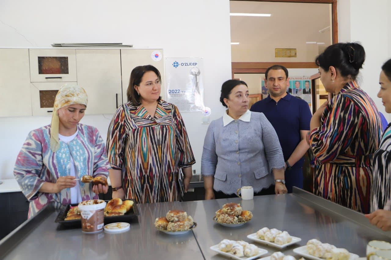 Shofirkon: “Oila va xotin-qizlar maskani” faoliyati yo‘lga qo‘yildi