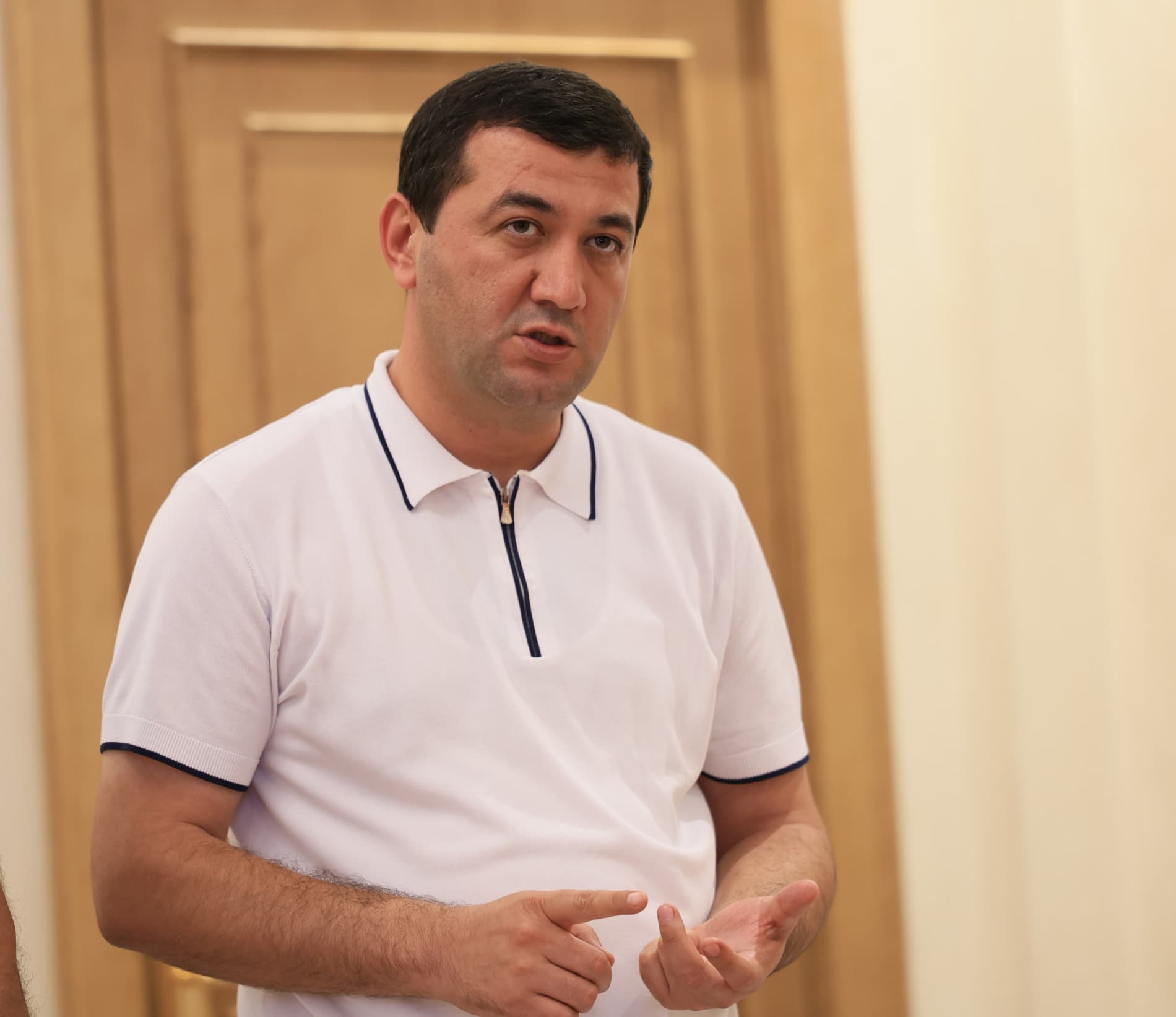 Ботир Зарипов “Бухоро шаҳрининг тарихий қисми ҳудудига киришни назорат қилиш тизимлари мажмуаси"ни жорий этиш бўйича ишлаб чиқилган лойиҳа тақдимоти билан танишди