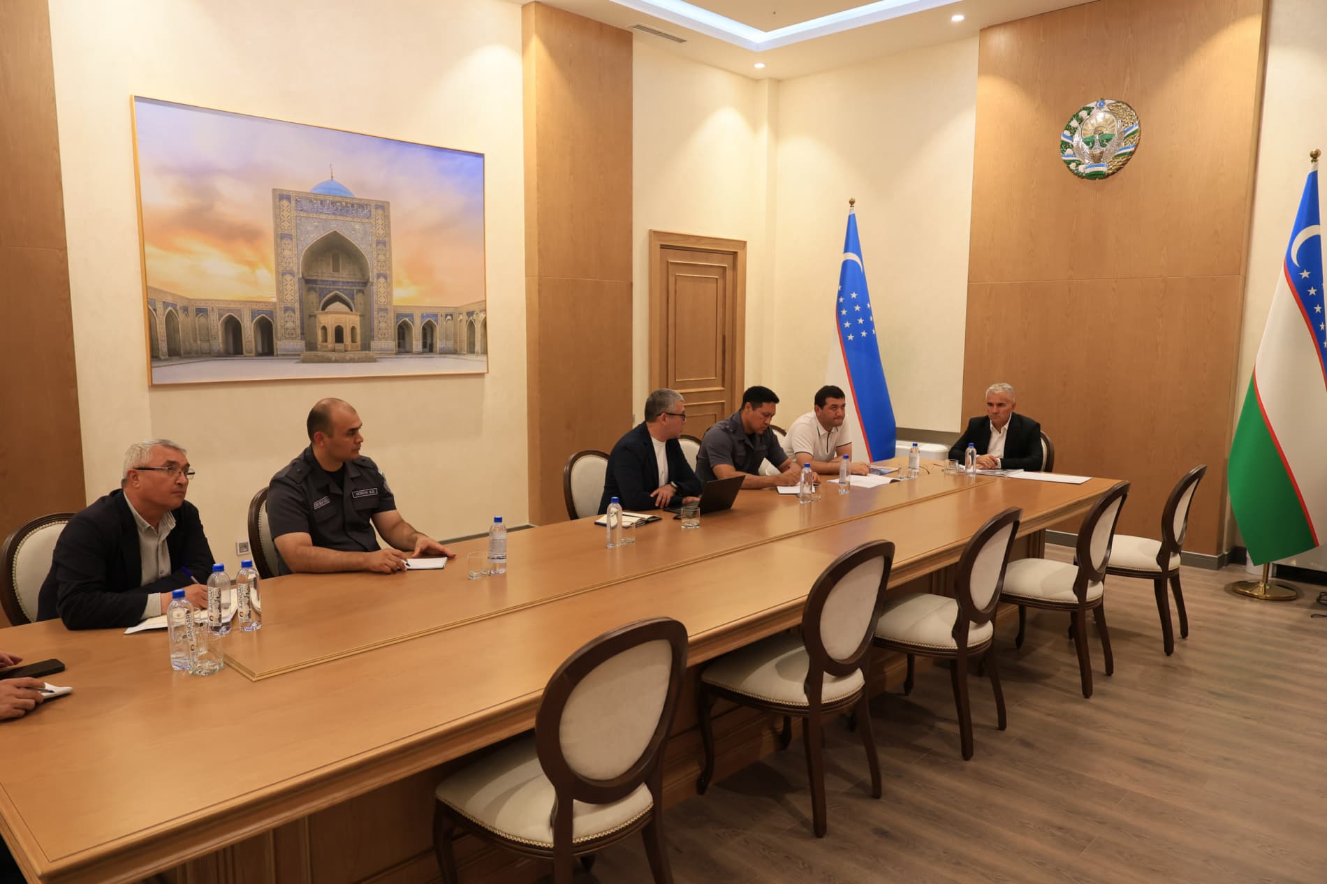 Ботир Зарипов “Бухоро шаҳрининг тарихий қисми ҳудудига киришни назорат қилиш тизимлари мажмуаси"ни жорий этиш бўйича ишлаб чиқилган лойиҳа тақдимоти билан танишди