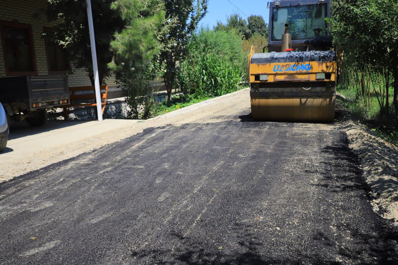 Vobkentda aholi tashabbusi bilan 3,2 kilometr ichki yoʻl asfaltlanmoqda