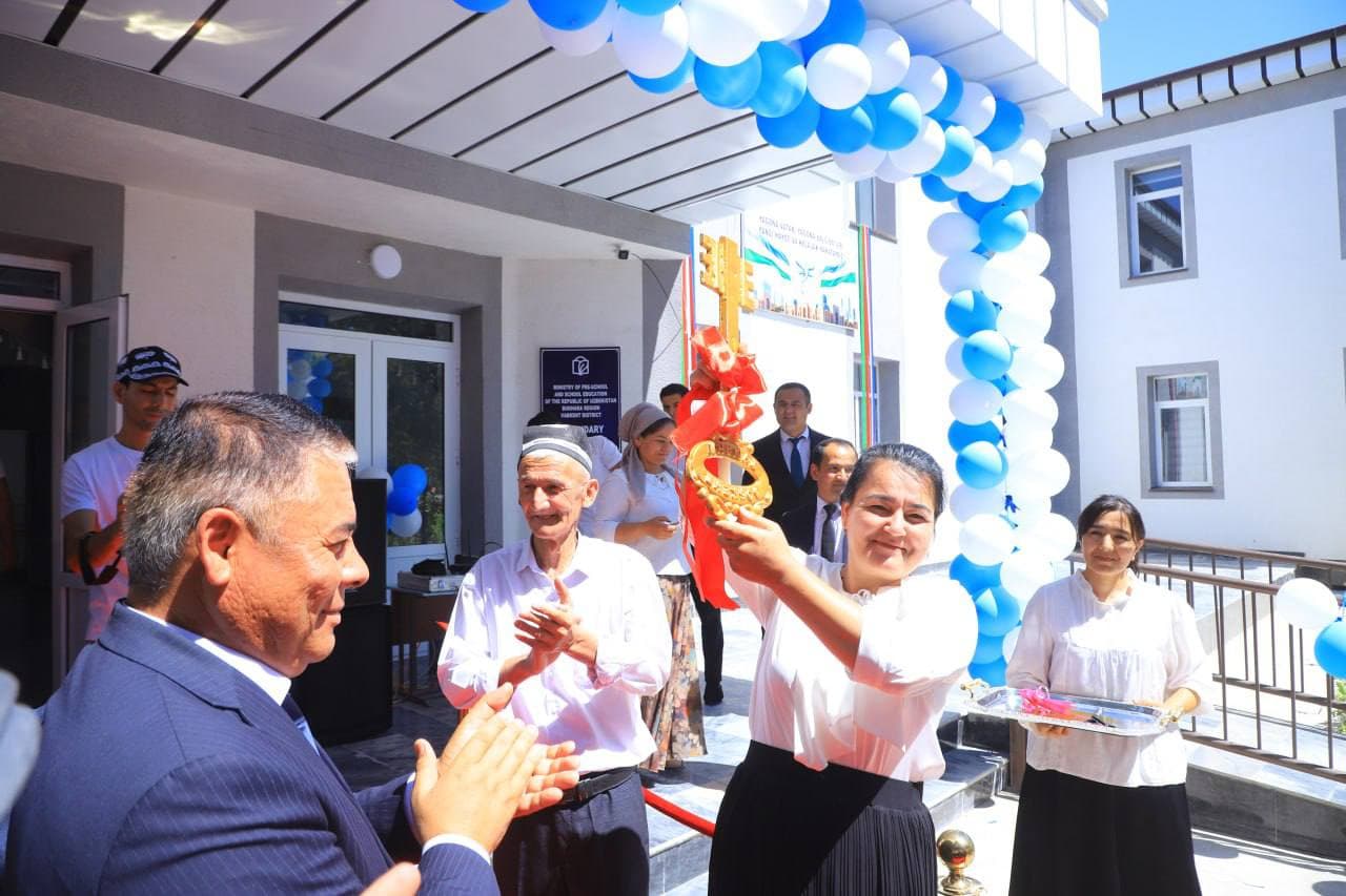 Vobkentda yangi oʻquv yiliga munosib tayyorgarlik: yana ikki maktab zamonaviy qiyofa kasb etdi