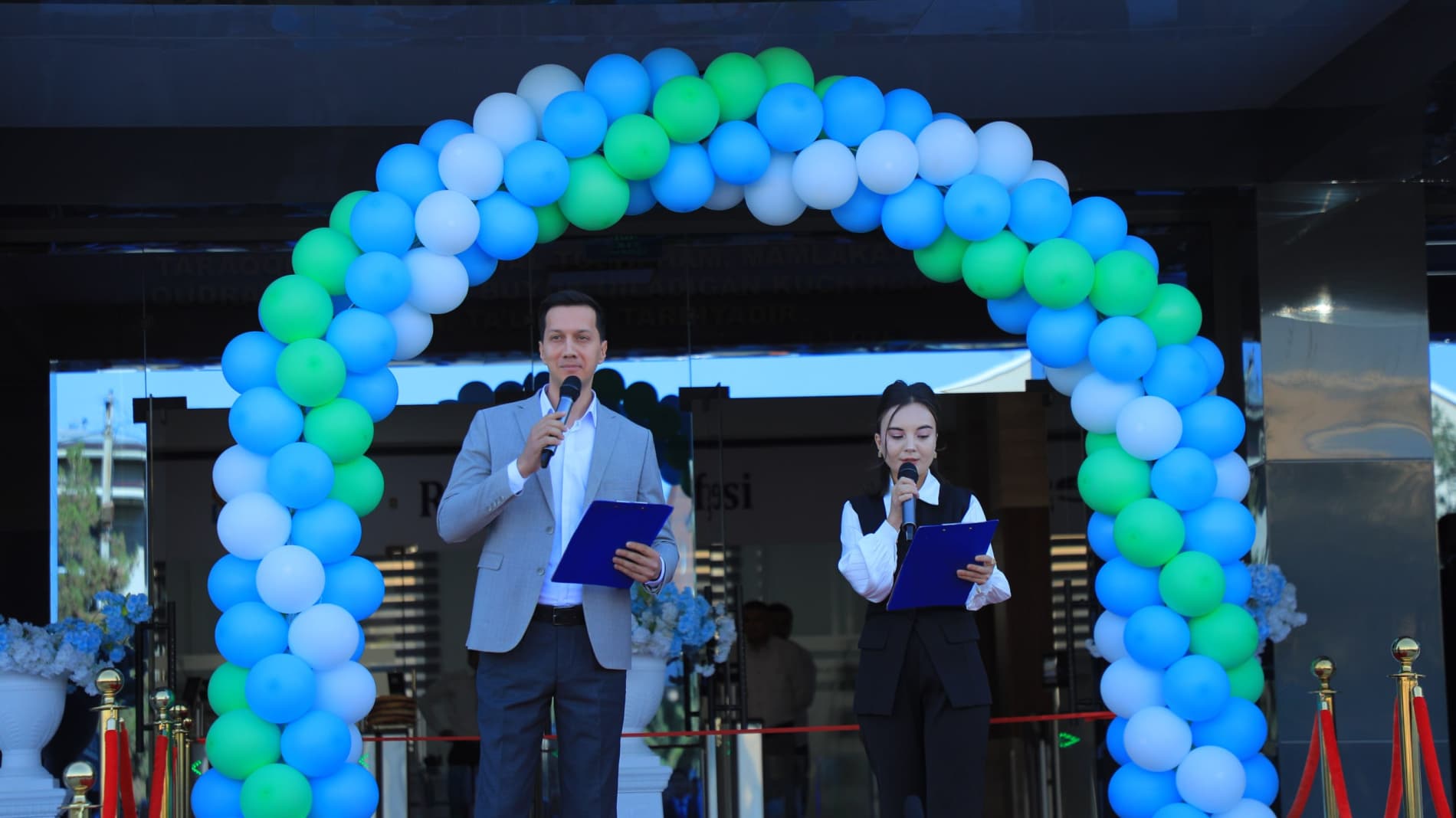Buxoro davlat universitetida 2026/2027-oʻquv yilining boshlanishi, “Talabalikka bagʻishlov” tadbiri hamda 2700 oʻrinli yangi zamonaviy oʻquv binosining tantanali ochilish marosimi boʻlib oʻtdi
