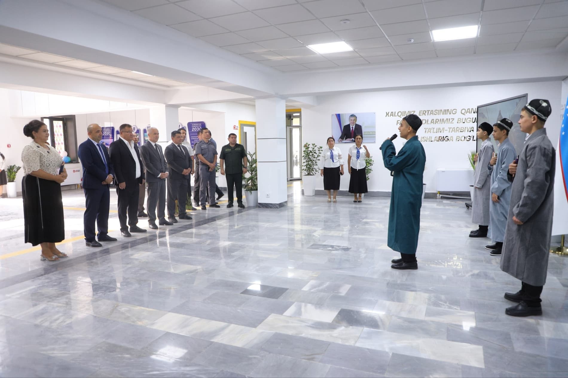 Romitan: “Romitan” mahallasida zamonaviy ixtisoslashtirilgan maktab foydalanishga topshirildi