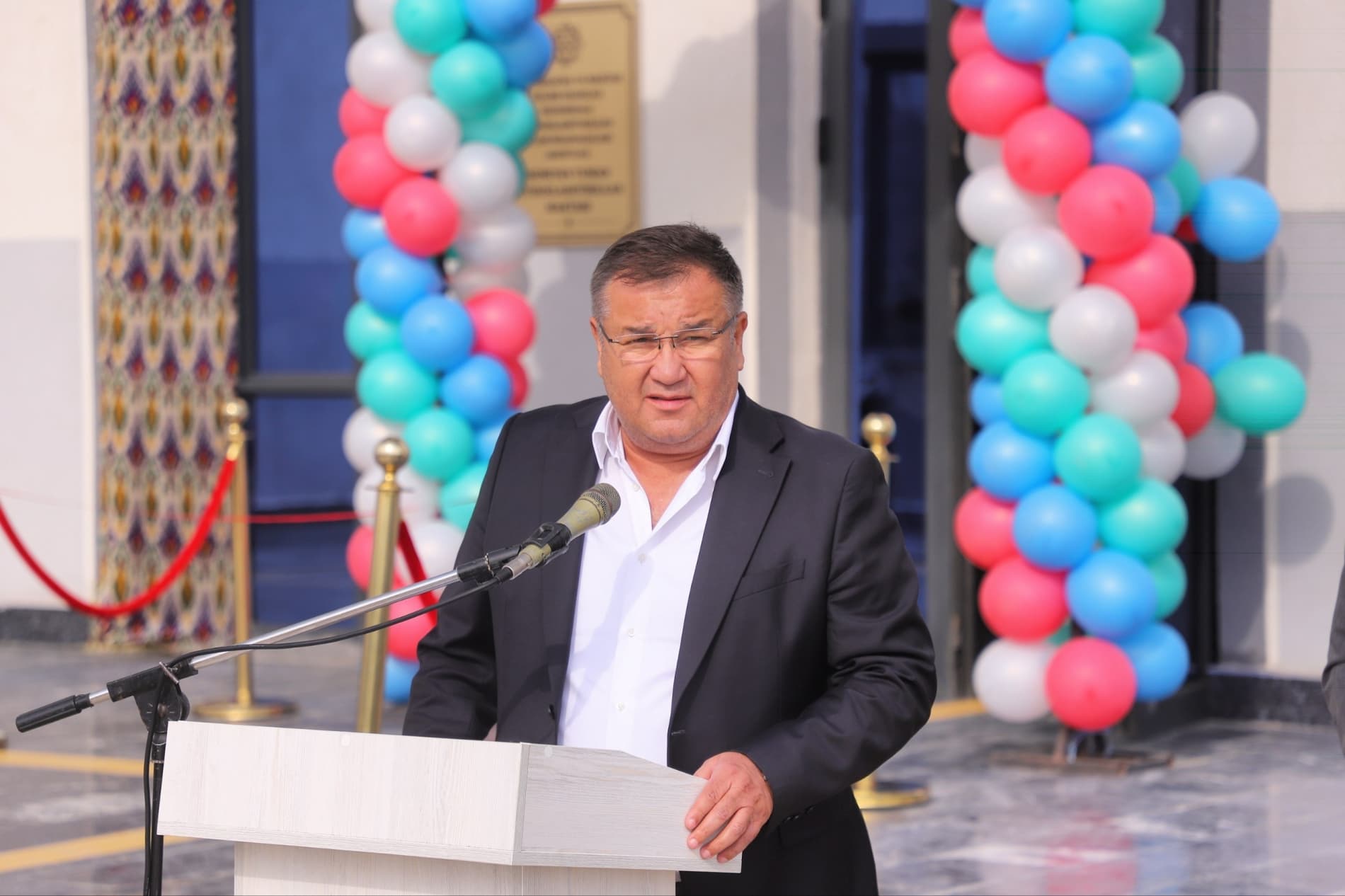 Romitan: “Romitan” mahallasida zamonaviy ixtisoslashtirilgan maktab foydalanishga topshirildi