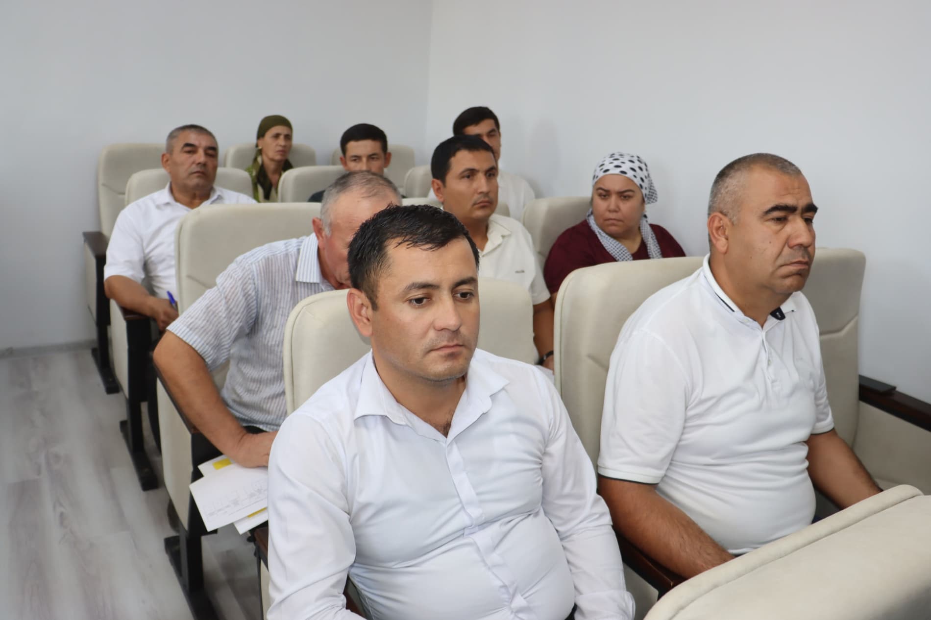 Qorovulbozorda aholi bandligi va kambagʻallikni qisqartirish boʻyicha ustuvor vazifalar belgilandi