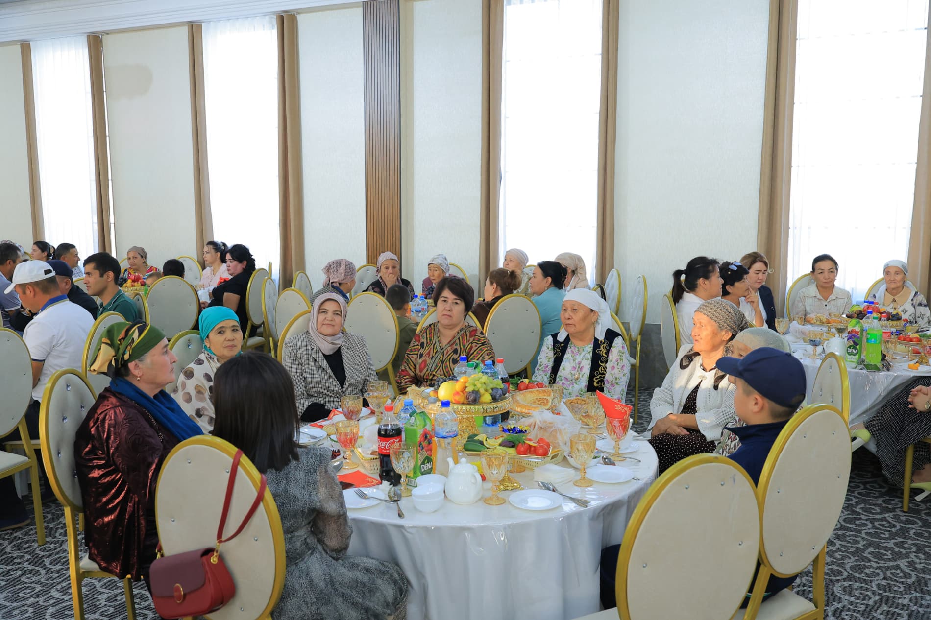 Gazli shahrining 70 yilligi munosabati bilan 12 nafar bolajonning sunnat toʻyi oʻtkazildi