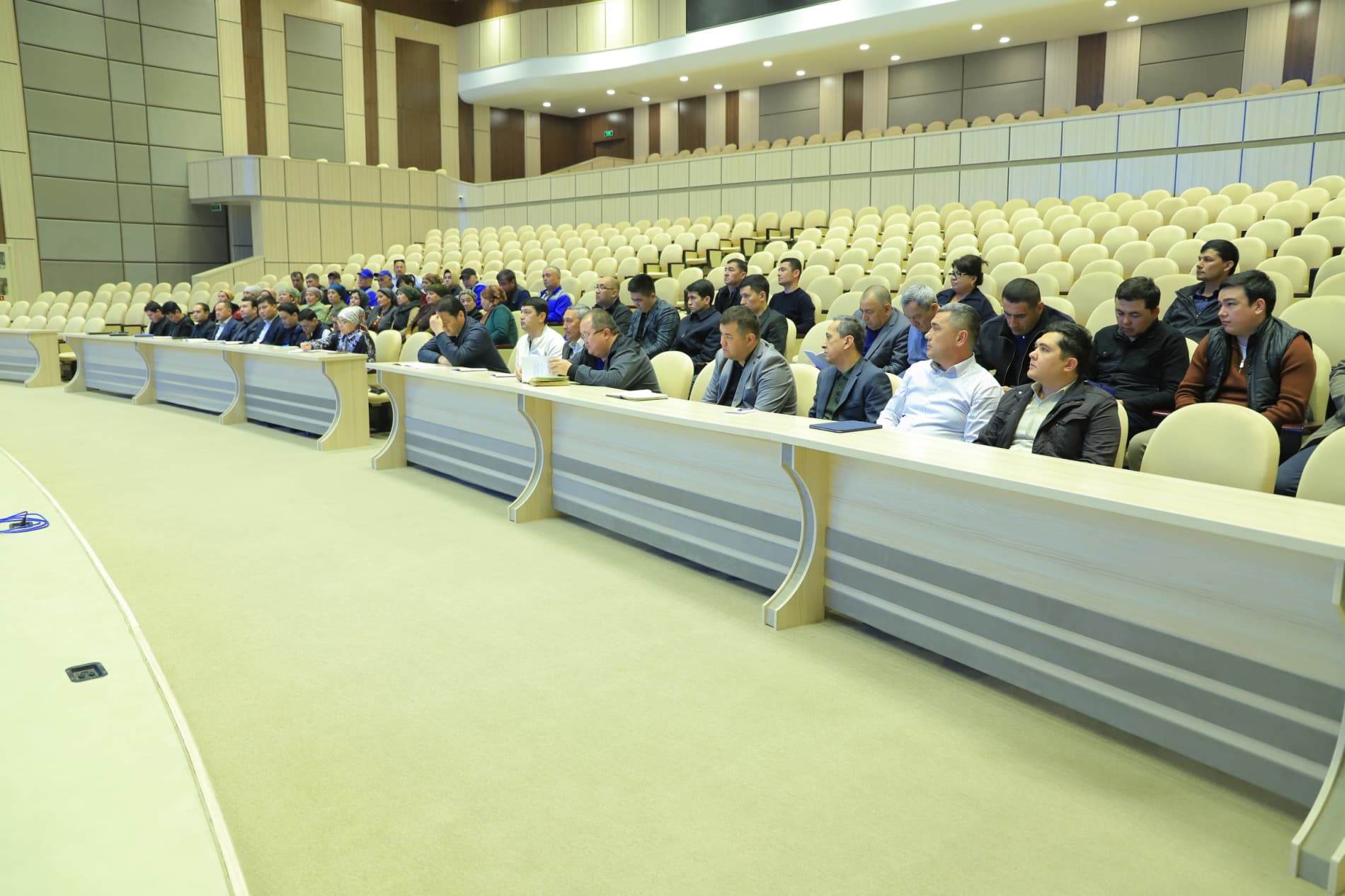 Jizzax viloyati hokimligida kasaba uyushma tashkiloti hisobot saylov yig‘ilishi o‘tkazildi