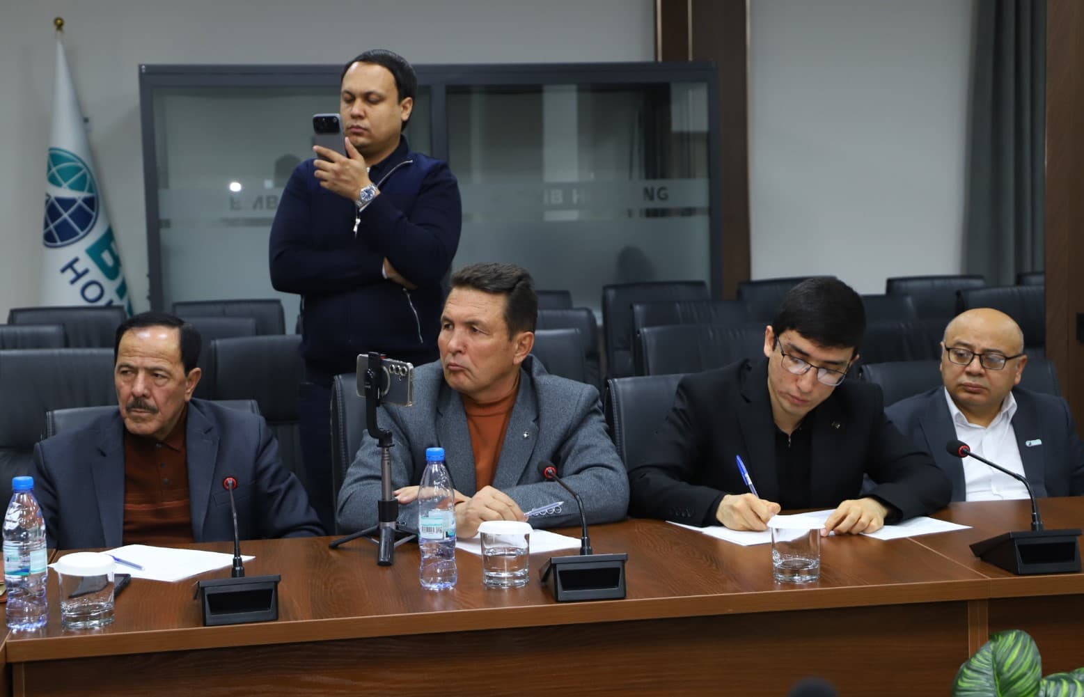 Videoreportaj: Jizzaxda chorvachilikni rivojlantirish masalalari muhokama etildi